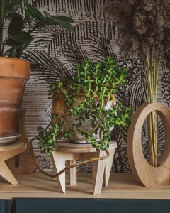 Ständer / Blumenständer "Keil"