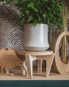 Ständer / Blumenständer "Keil"