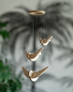 ptaszki drewniane - mobilek