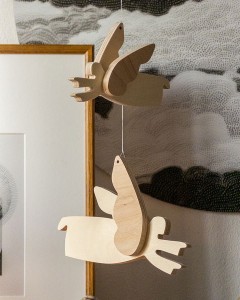 anioły drewniane - zawieszka