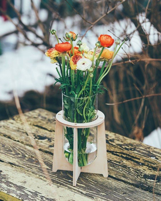 wazon RAW II ze szklanym kloszem